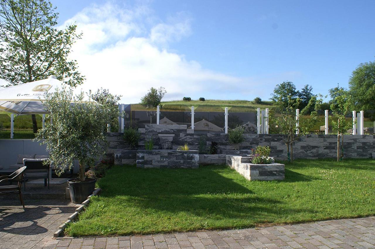 Haus Schieferstein Hotell Dahlem  Exteriör bild