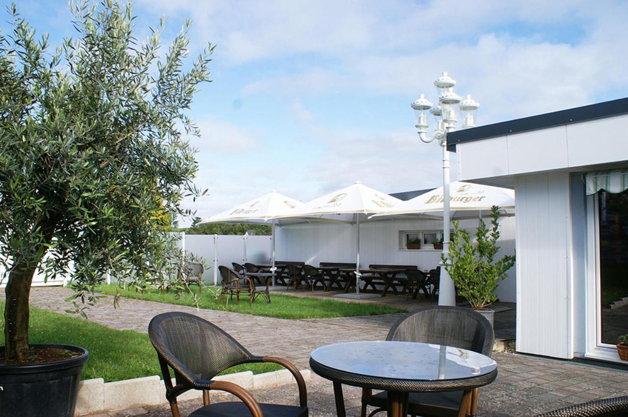 Haus Schieferstein Hotell Dahlem  Exteriör bild