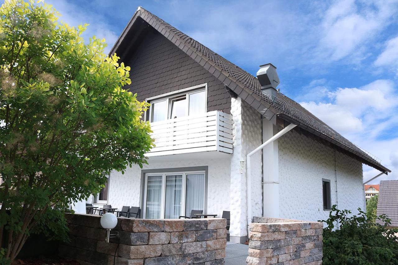 Haus Schieferstein Hotell Dahlem  Exteriör bild