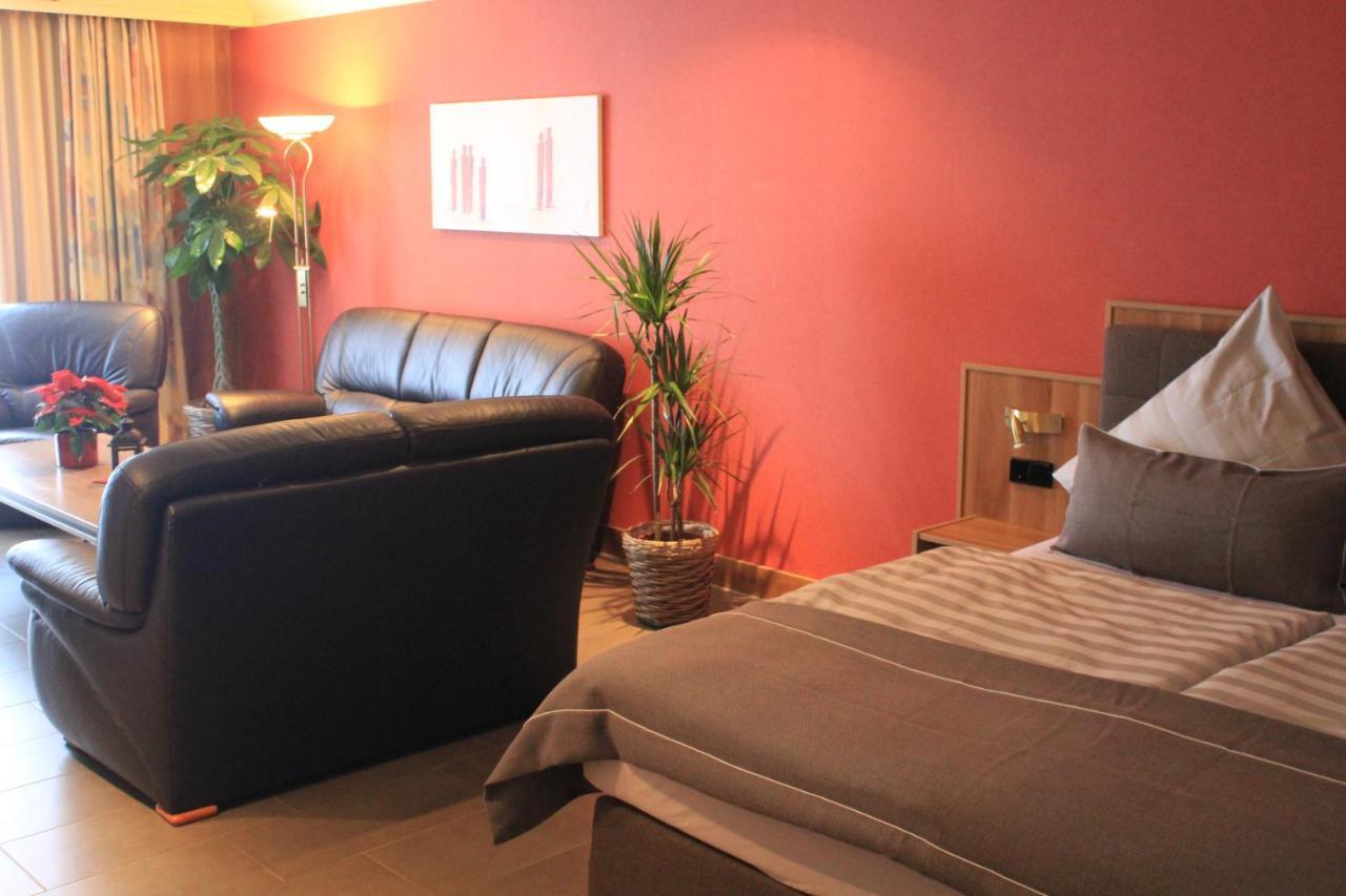 Haus Schieferstein Hotell Dahlem  Exteriör bild
