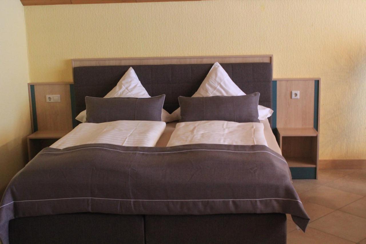 Haus Schieferstein Hotell Dahlem  Exteriör bild